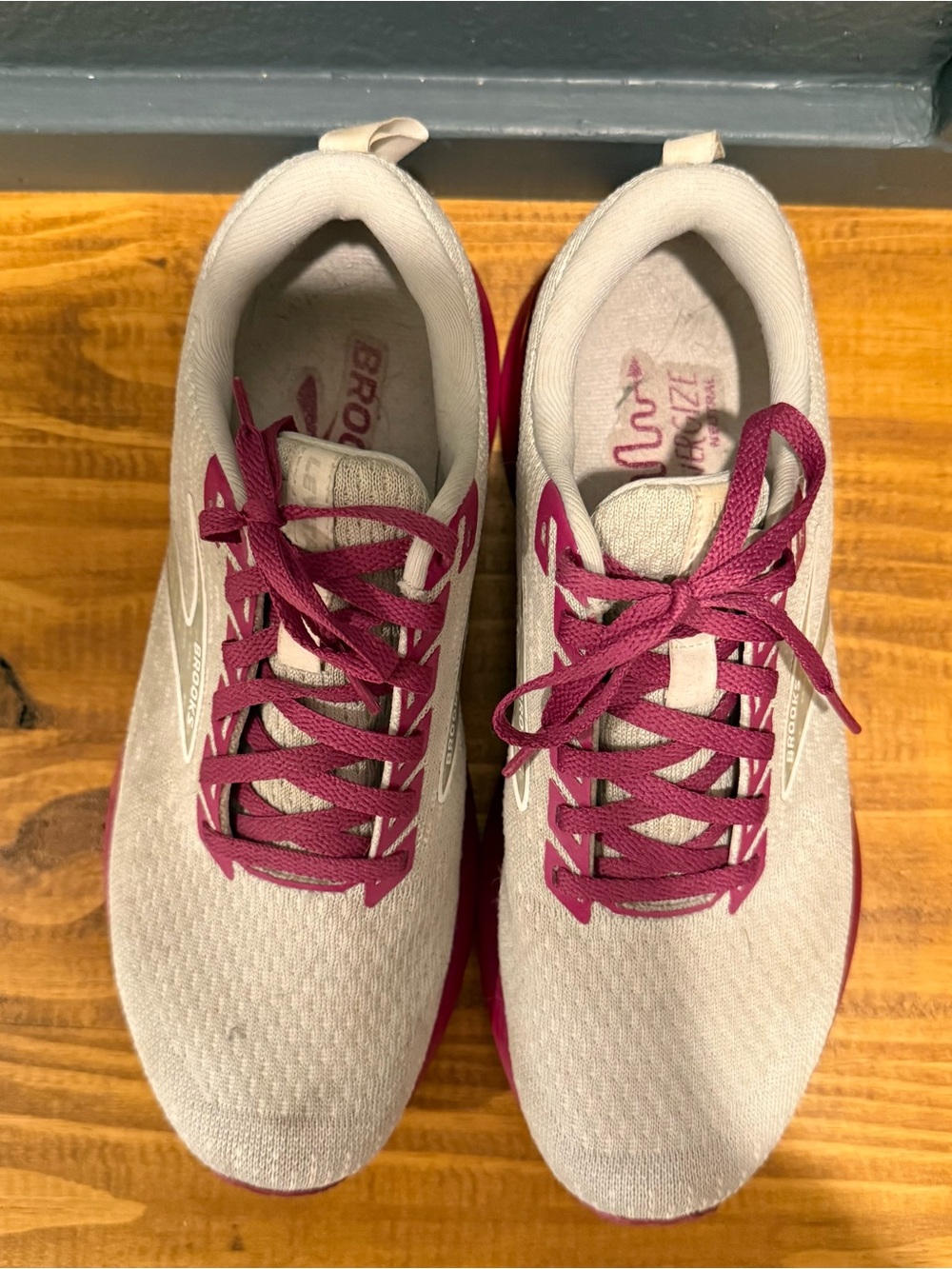 Brooks Levitate 5 Grey / Lavender / Baton Rouge- Women's Size 8